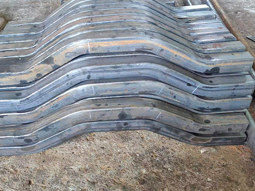 數(shù)控彎管加工中如何確保管材的彎曲角度準(zhǔn)確?